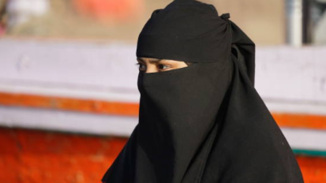 perbedaan hijab jilbab niqab dan burqa