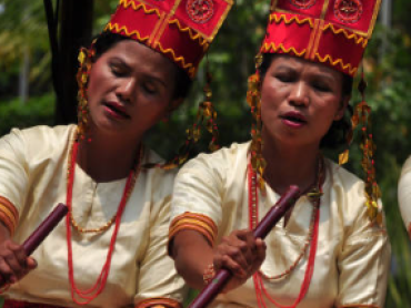 Keunikan Baju Adat Toraja